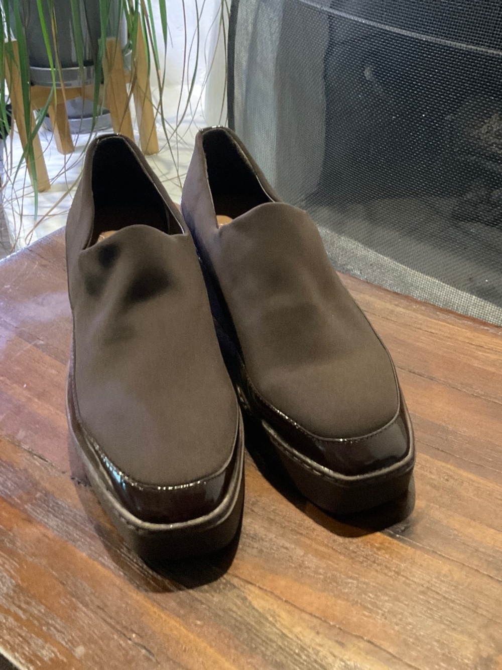 Donald Pliner Wilson Dark Brown shoes size 8.5 - Picture 2 of 8